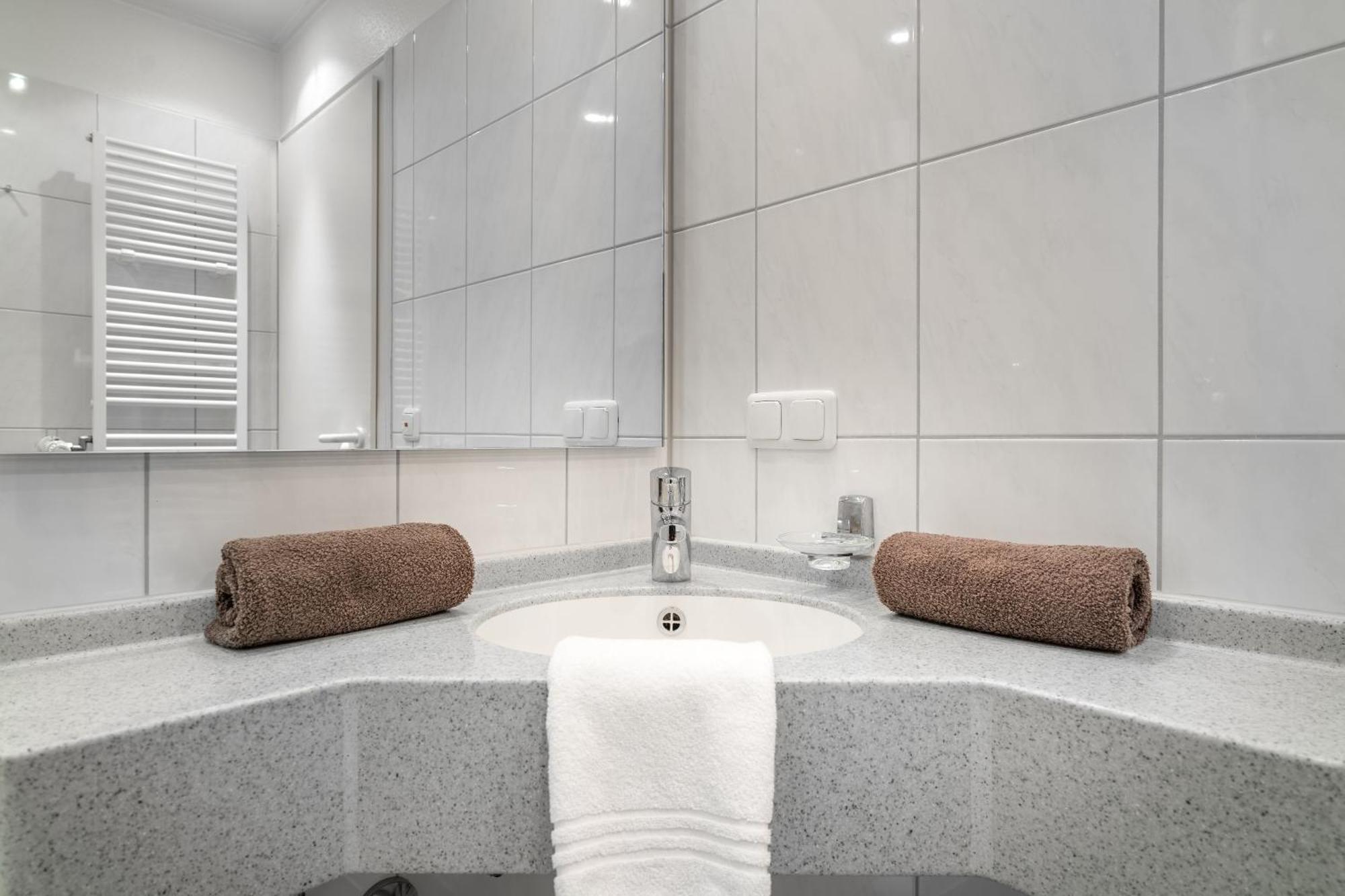Bsw Ferienwohungen Wyk Auf Foehr Apartment Bagian luar foto