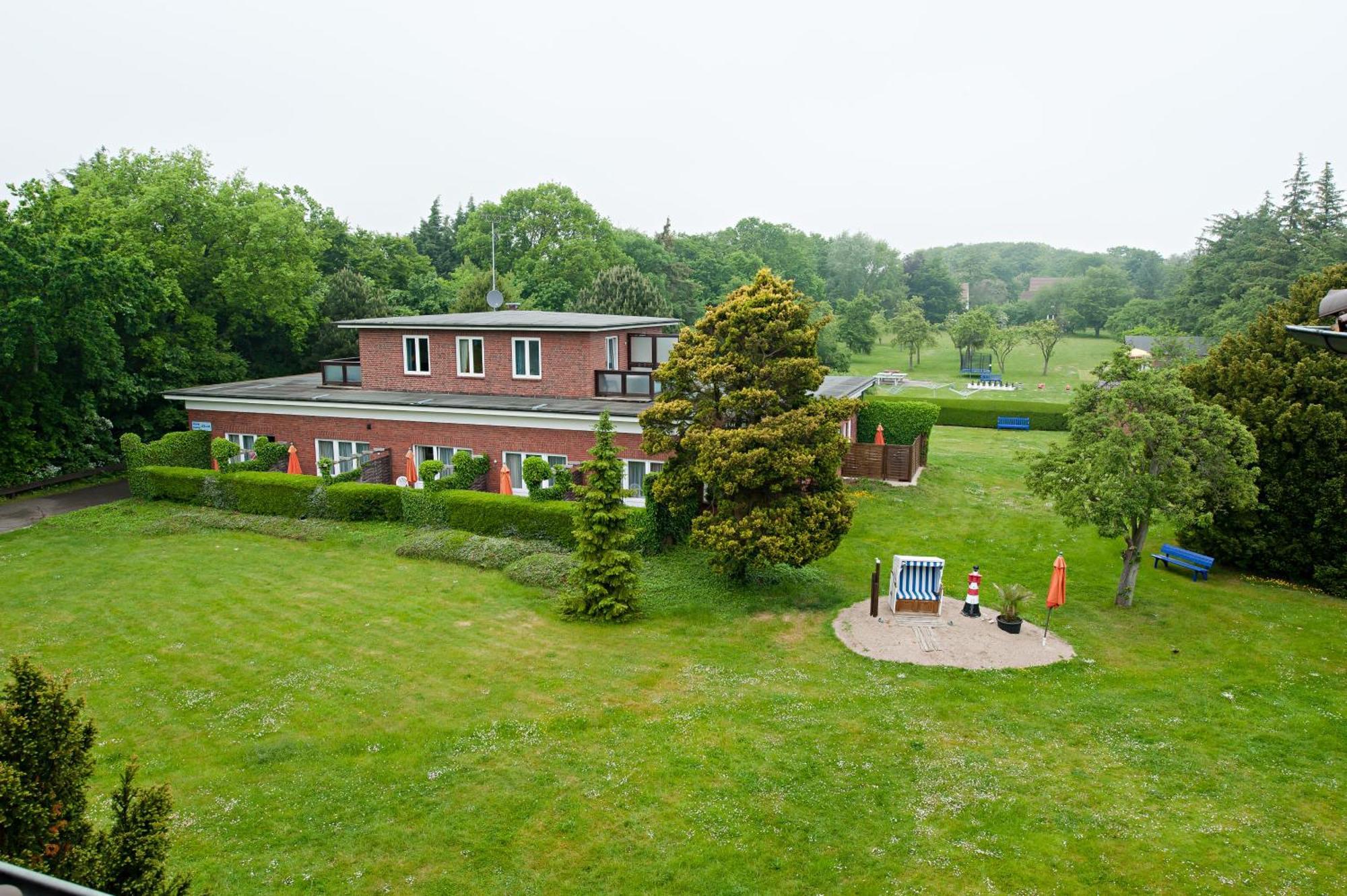 Bsw Ferienwohungen Wyk Auf Foehr Apartment Bagian luar foto